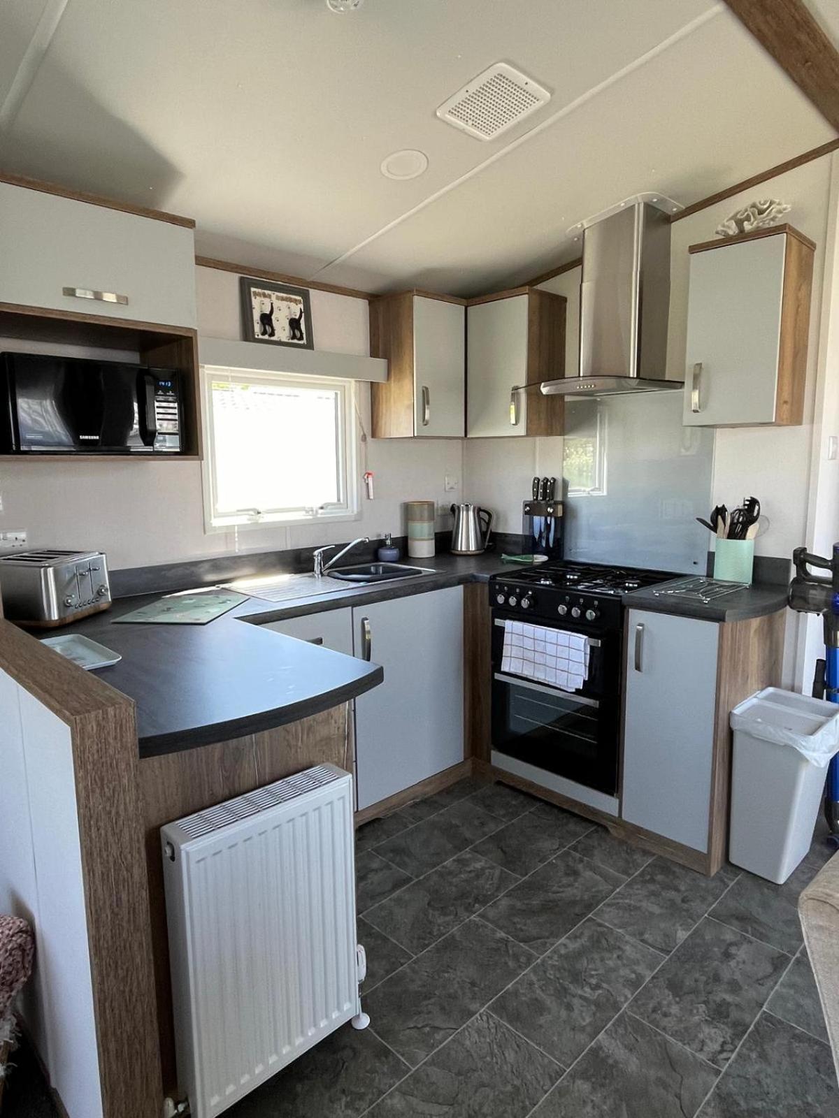 Visma Caravan Llanddwywe المظهر الخارجي الصورة