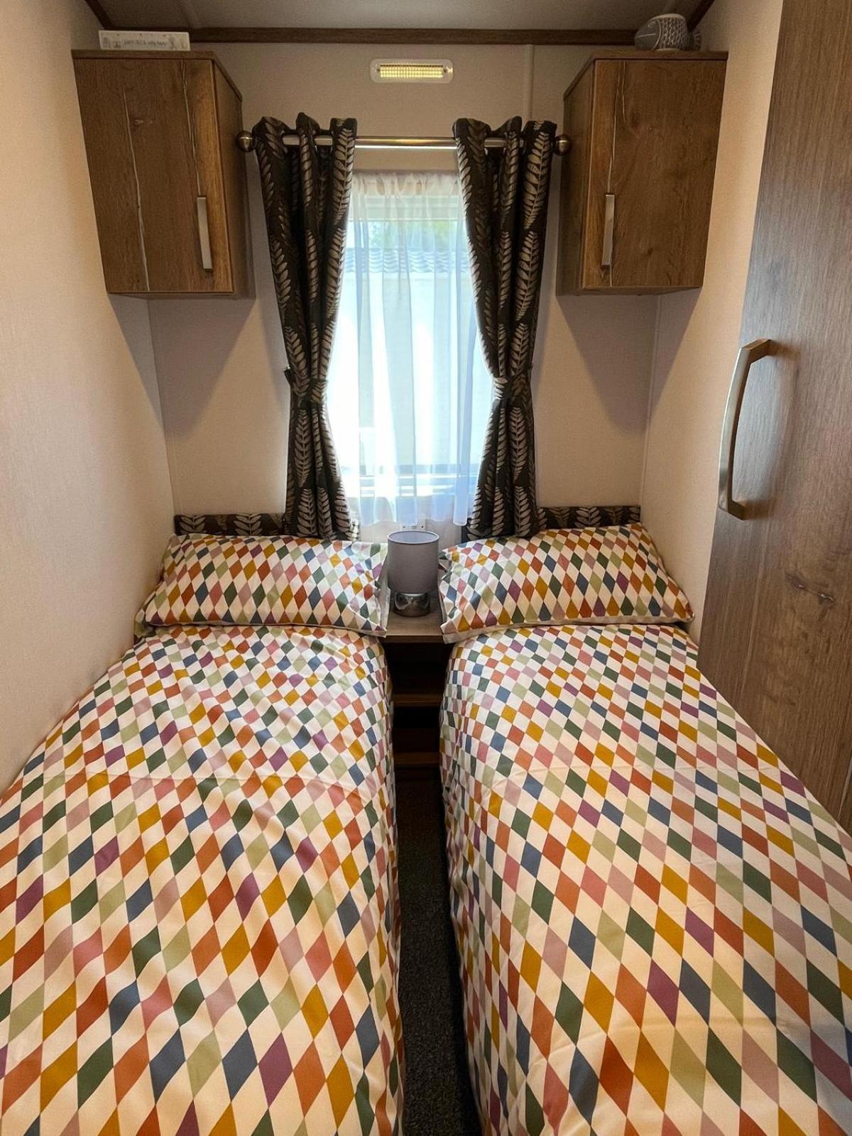 Visma Caravan Llanddwywe المظهر الخارجي الصورة